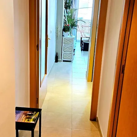 Beach Apartment *