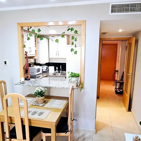 Beach Apartment *